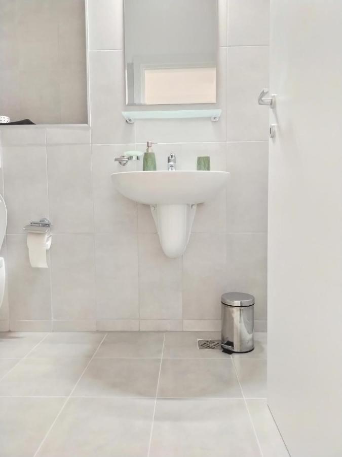 Luca'S Forest Apartment تيميشورا المظهر الخارجي الصورة