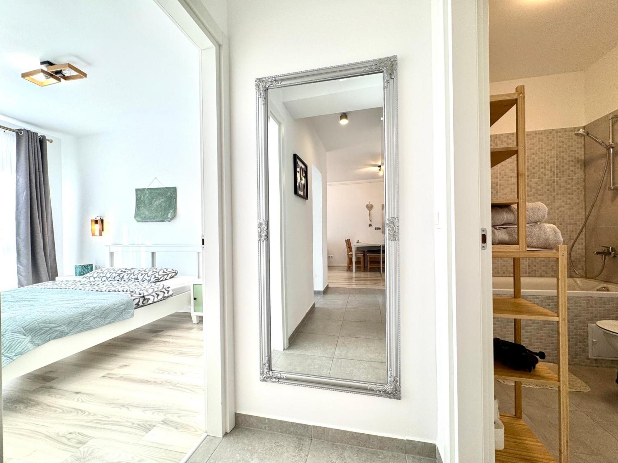 Luca'S Forest Apartment تيميشورا المظهر الخارجي الصورة